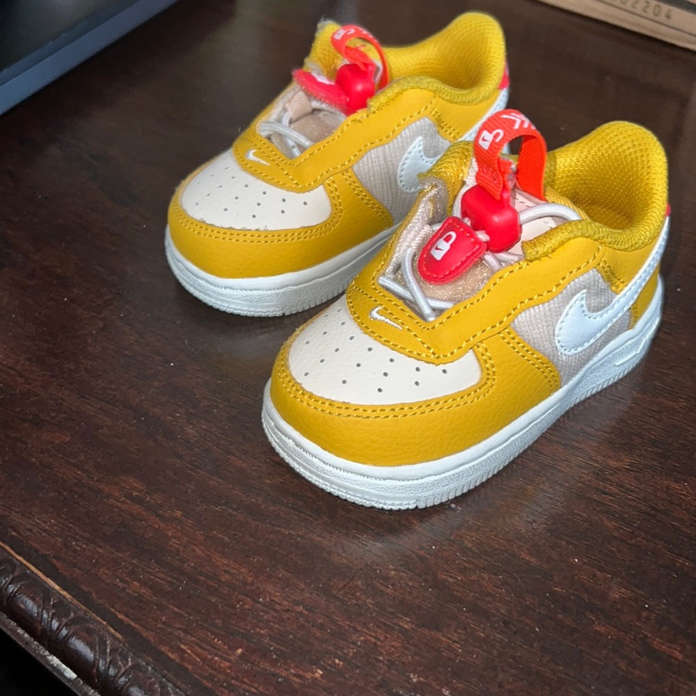 Nike Air Force 1 4c
